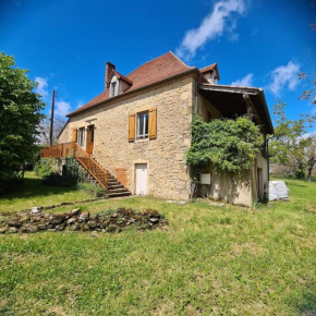 Sous les noyers, Autoire
